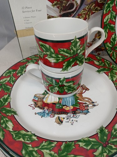 Christmas Collection Dishes Set 1994 12-Piece Tree Holly Service for 4 Boxed - Picture 6 of 17