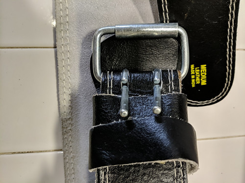 Harbinger Weight Lifting Belt Front Padded. Medium - Picture 3 of 7
