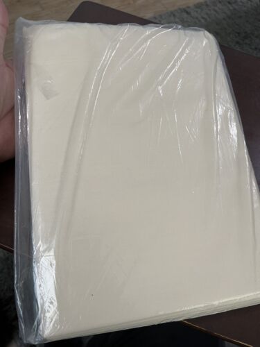 Vintage MARTEX Percale No Iron Ivory Twin Flat - NOS - 180 Percale (1089-tt) - Picture 2 of 2