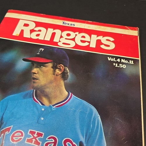 Texas Rangers Blue Jays 1980 Programm Vol. 4 Nr. 11 - Bild 2 von 9