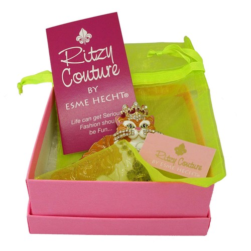 Ritzy Couture Summer Sunglass & Flip Flop Beach Day Earrings (Goldtone) - Picture 7 of 8