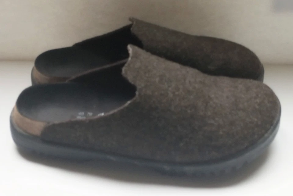 Zueco zapatilla sin cordones de lana Betula By Birkenstock talla 40 para hombre 7 para mujer 9 Foto 4 de 4