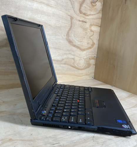 Portatile VINTAGE IBM ThinkPad 570 13" Intel Pentium 2/BOOTS TO BIOS LEGGERE - Foto 15 di 16