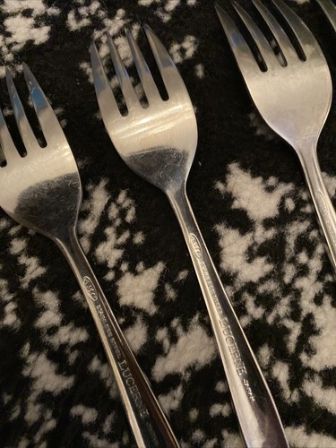 7! AMC Lucerne SALAD FORKS Stainless Japan Pattern LOVELY - Picture 7 of 9