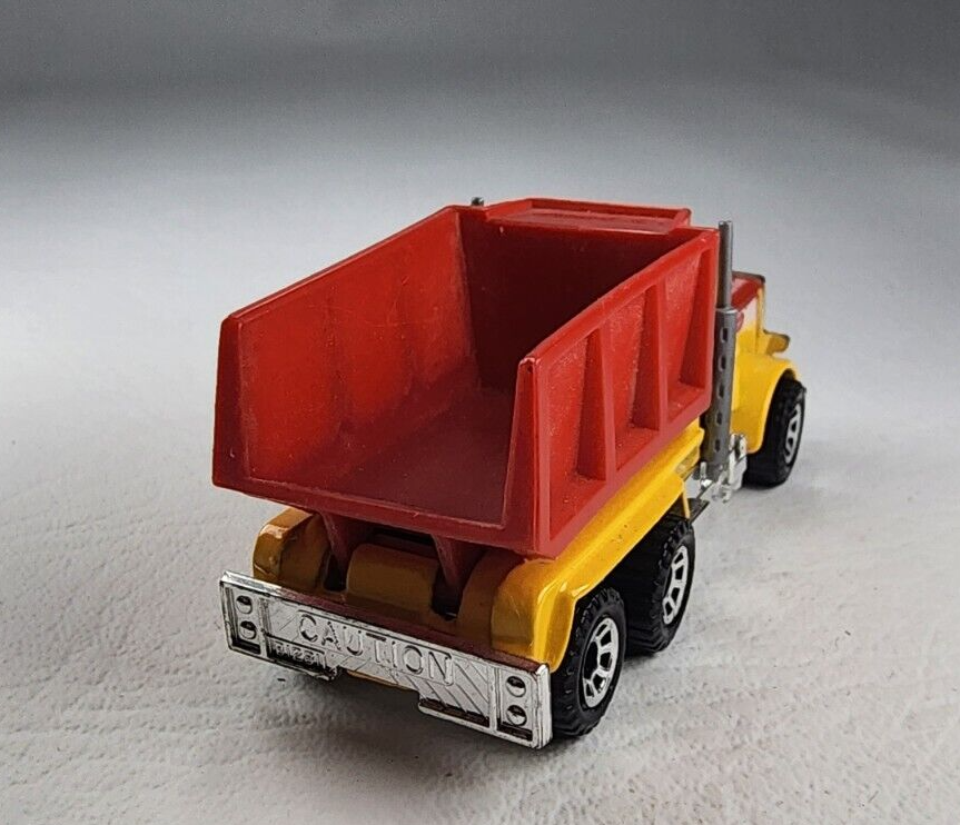 Matchbox Peterbilt 1981 vintage diecast toy truck 1/80 scale