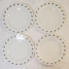 Set Of 4 Pyrex Tableware by Corning Green Leaf Restaurant Ware 9” Dinner Plates