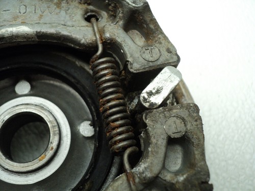 Yamaha YFM 200 YFM200 Moto 4 #E116 Right Front Brake Backing Plate - Picture 4 of 5