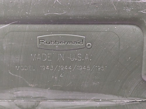1992 Rubbermaid 12 Gallon Deer Bucks Scene Cooler USA Model 1943/1944/1945/1951 - Picture 16 of 24