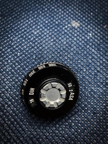 Shutter speed dial & ISO select Leica LEITZ WETZLAR CL 50 Years Anniversary - Picture 5 of 5