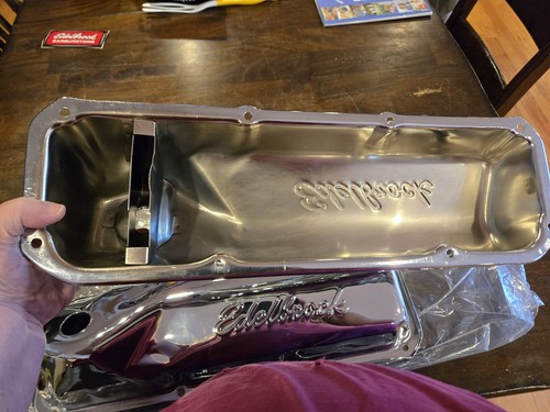 Engine Valve Cover Set-VIN: H Edelbrock 4461 - Picture 8 of 9