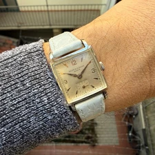 Vintage 1950s Baume & Mercier Women's Watch 22mm Shape Manual Winding