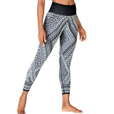 NWT Fabletics High-Waisted Seamless Lace Capri size Medium in Black Grey - Image 1 of 4