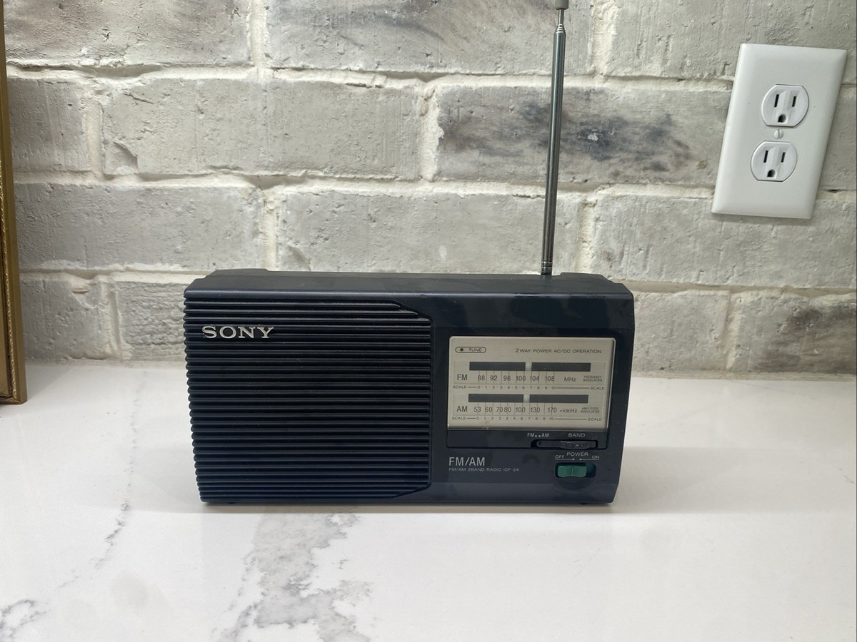 Vintage Sony Fm/am 2 Band Portable Radio Model Icf-24 Ac/dc