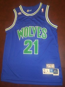 kevin garnett throwback timberwolves jersey