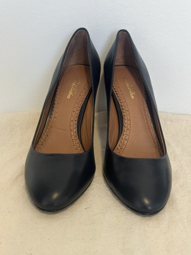 Brooks Brothers Black Leather High Heels - Picture 2 of 3