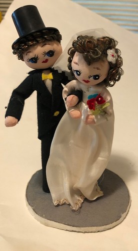 VINTAGE WEDDING CAKE TOPPER MADE IN JAPAN FABRIC - Picture 2 of 9