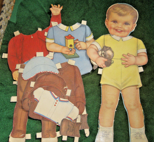 1940er Betsy und Norman große Papierpuppen (13") mit Kleidung, geschnitten - Bild 8 von 9