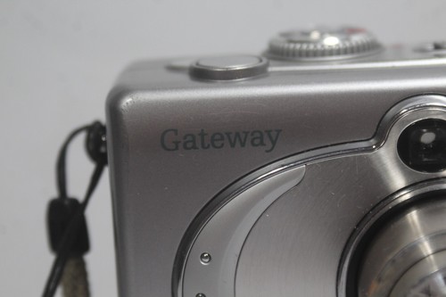 1yrWarranty Gateway DC-M42 4.0mp Digital Camera + SD card + EVERYTHING! - Picture 11 of 21