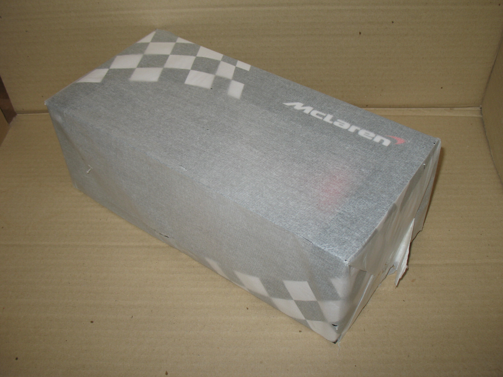 Minichamps 101801 escala 1 18 J Botón 2010 Vodafone McLaren Mercedes MP4-25 Minichamps 101801 escala 1 18 J Botón 2010 Vodafone McLaren Mercedes MP4-25