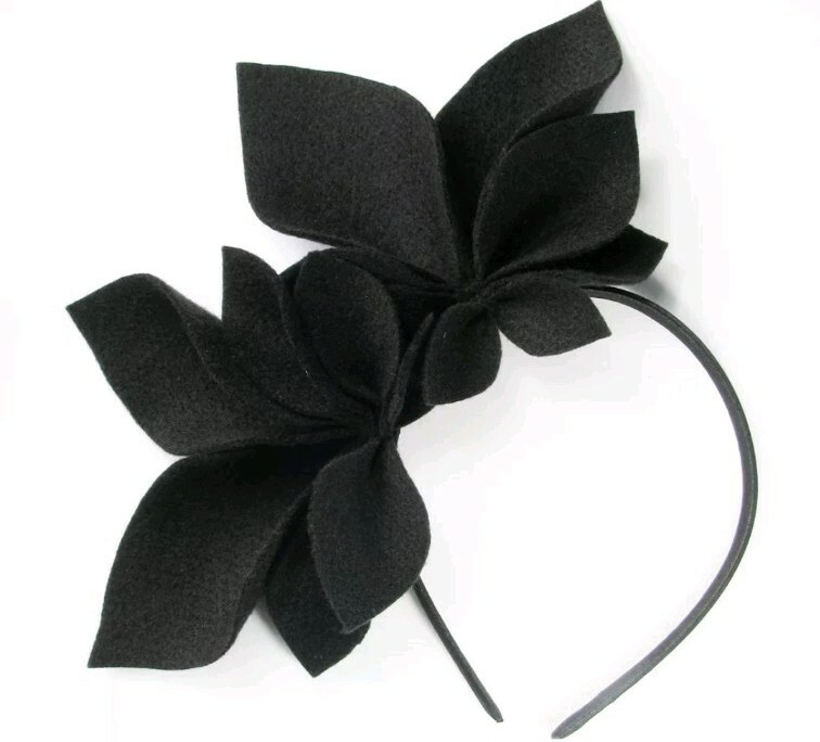 horse race headpiece