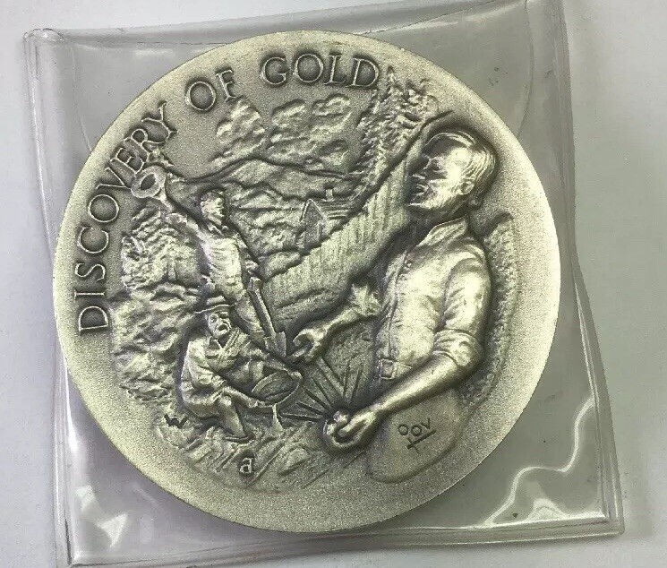 極東の大型銀貨 Silver Crowns of the Far East 極東の大型銀貨 Silver Crowns of the Far East Silver