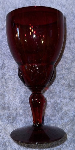 De colección Martinsville Moon Drops Vidrio Rojo Rubí Tallo - Imagen 1 de 6