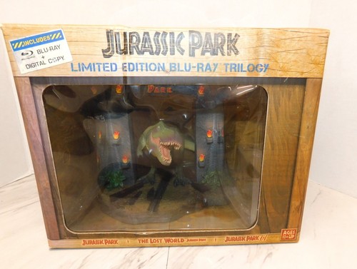 Jurassic Park Limited Edition Blu-Ray Trilogy Box Set T-Rex at Gate in Box - Picture 7 of 14