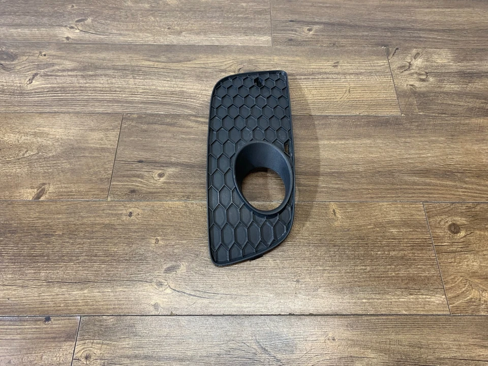 2006-2009 VW Golf Rabbit GTI передний бампер нижняя наружная решетка правая сторона *ПРИМЕЧАНИЕ* - Изображение 3 из 4