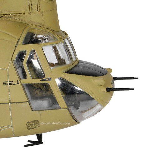 Forces of Valor 1:72 RAF Boeing-Vertol CH-147 Chinook Helicopter, FOV821004F2 - Picture 7 of 10