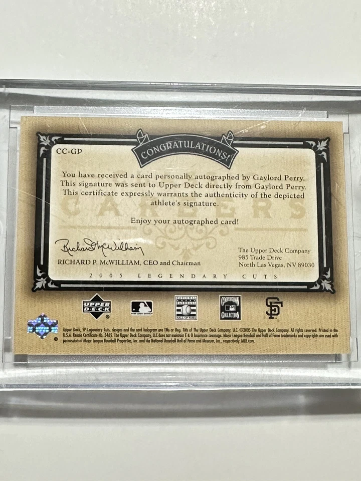 UD Legendary Cuts Gaylord Perry 2005 autógrafo automático 5/10 Cy Young ambas ligas Foto 2 de 2
