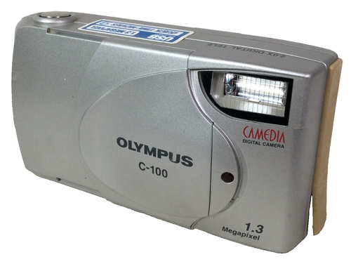 Olympus Digitalkamera Camedia C-100 1.3MP silber getestet - Bild 3 von 24