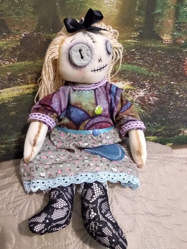 Poupée monstre fille. Jouer à la poupée vaudou. Poupée textile faite à la main. - Photo 15/18