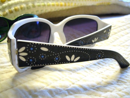 Polarisierte Damensonnenbrille Strass Blumenmuster leichte Brille 8122P - Bild 14 von 21