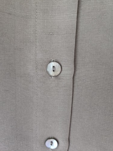 Chelsea Campbell 100% Silk Shirt 10 Gray 3/4 Slit Sleeve Button Up Collar Blouse - Picture 7 of 13