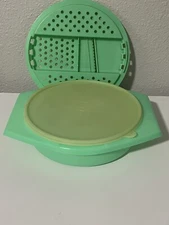 Vintage Tupperware 786 Cheese Lettuce Grater Shredder Lid Bowl Jadeite Green 3pc
