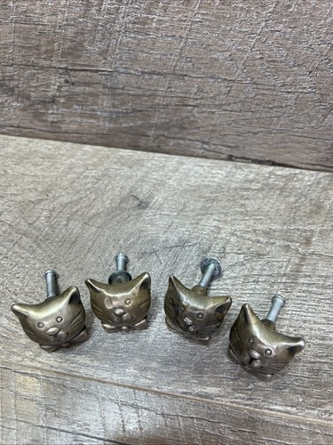 Vtg (4) Cat Kitten Head Knob/Drawer Pull Decor Heavy Cast Brass Antique Finish - Picture 4 of 15
