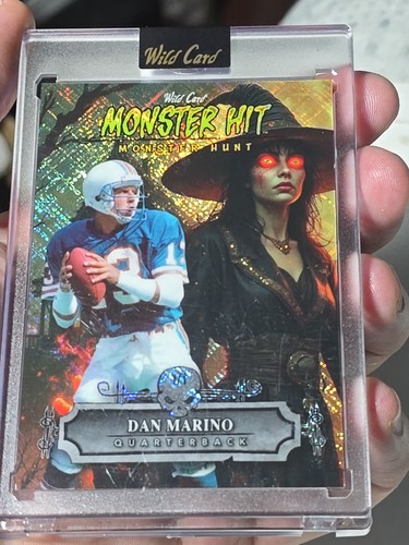 2025 Wild Card Haunted Hits Multi Sport Dan Marino Monster Hit 1/1 Witch Cross  - Picture 4 of 5