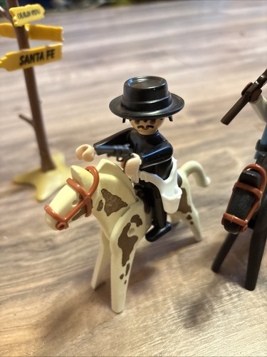 Playmobil 3748 Western Bandits Horses, Vultures, Weapons, Sign, Cactus Geobra - Picture 4 of 21