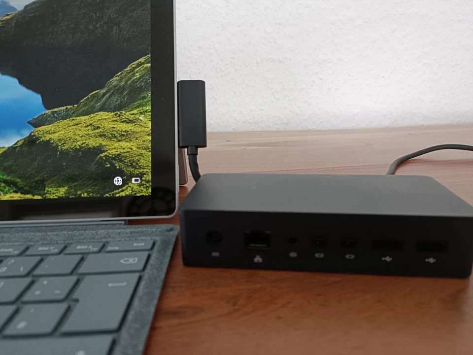 Microsoft Surface Dock 1661 – Docking Station – Gebraucht - Bild 2 von 4