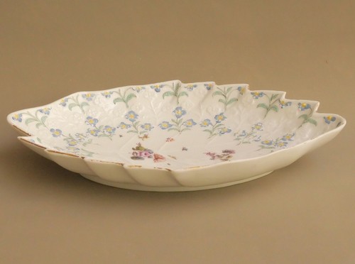 Porcelaine de Meissen - Plat feuilles - Décor Myosotis - XVIIIe Siècle - Photo 5 sur 13