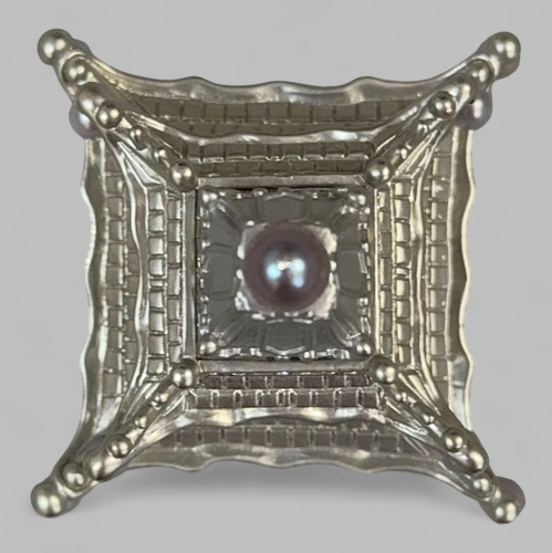 Set of 8 L’OBJET Pagoda Napkin Jewels Holders Silver Plated Crystals Pearls READ - Picture 4 of 14