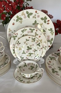  WIL STRAWBERRY シリーズ　食器セット 614mZOw1PDL._UF894,1000_QL80_.jpg