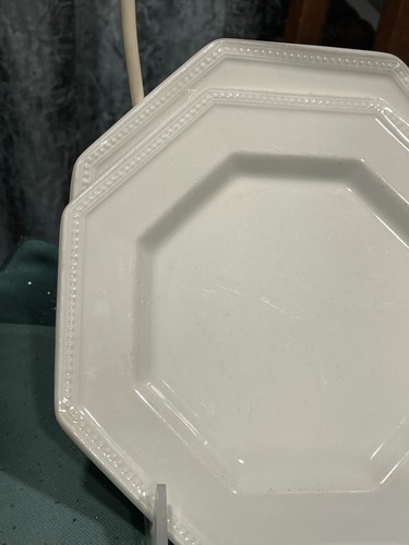 Heritage White Made in England JOHNSON BROS 6” Bread Plates Retired 2003 - Picture 7 of 9