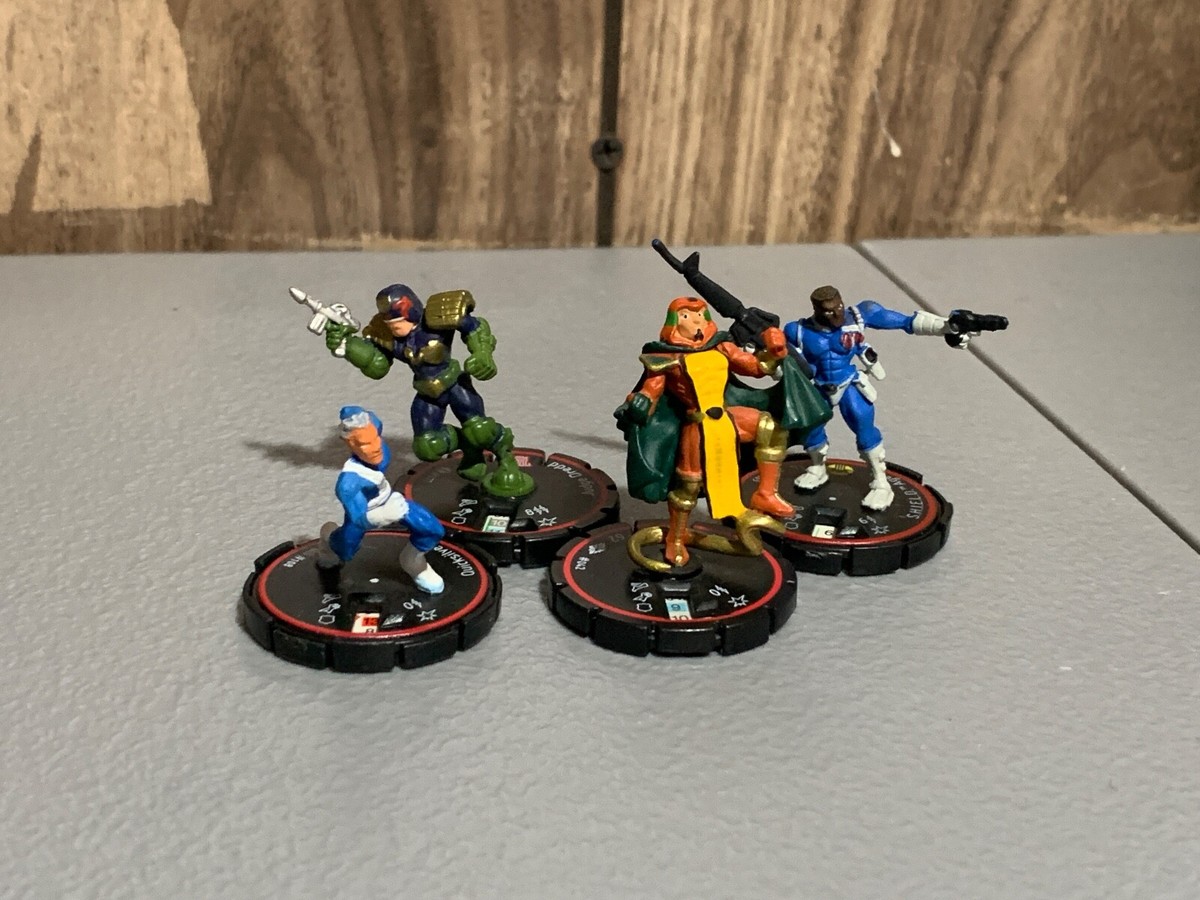 B165 HEROCLIX JUDGE DREDD 072 SHIELD AGENT 003 KOBRA 042