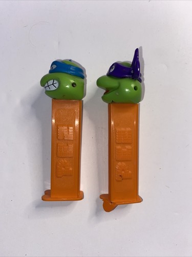 Two Vintage Ninja Turtle Pez Candy Dispenser. One has a Broken foot - Picture 3 of 8