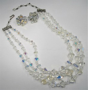 C3 Aurora Borealis Crystal Pendant Necklace 16 Vintage