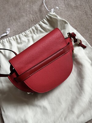 ショルダーバッグ・ポシェット LOEWE Women Bags A411FCRX02LE Red ショルダーバッグ・ポシェット LOEWE Women Bags A411FCRX02LE