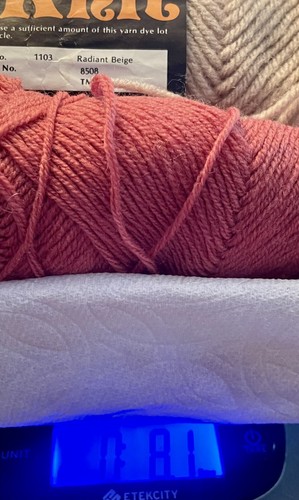 Mixed Yarn Lot of 4 Unknown Branded Skeins. Pink, Orange & Beige. 8.1 oz. total - Picture 5 of 7