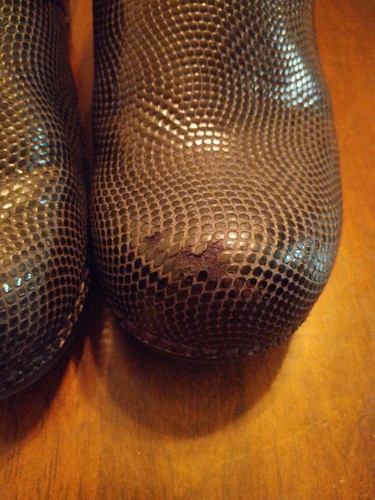 Dansko XP Embossed Small Diamonds Pattern black Clogs Shoes Size 37 - Picture 11 of 12