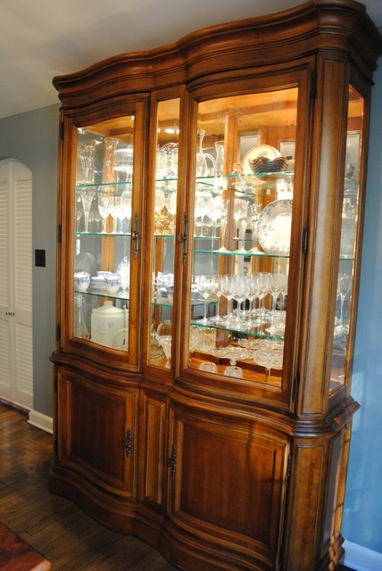 Bernhardt Furniture 57 French Provincial Lighted China Cabinet French Provincial Lighted China Cabinet